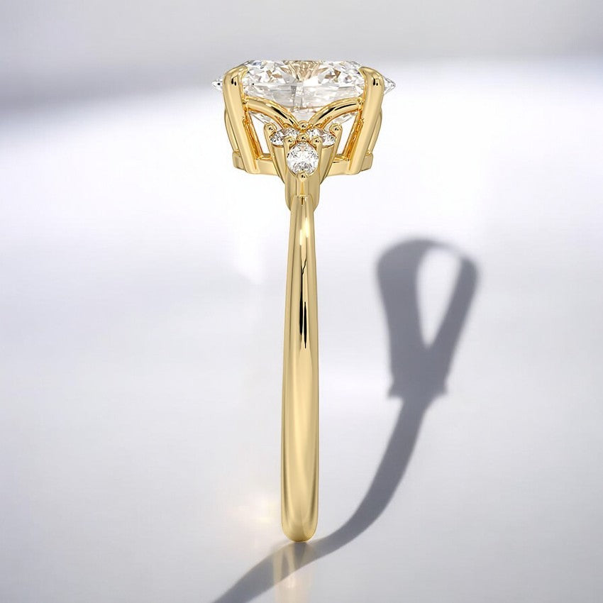 Lab Grown Diamond Engagement Ring - A Stunning Design for the Modern Bride