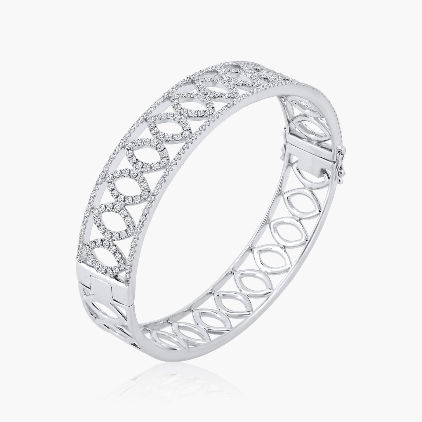 18K White Gold Statement Bracelet - BG17851A03