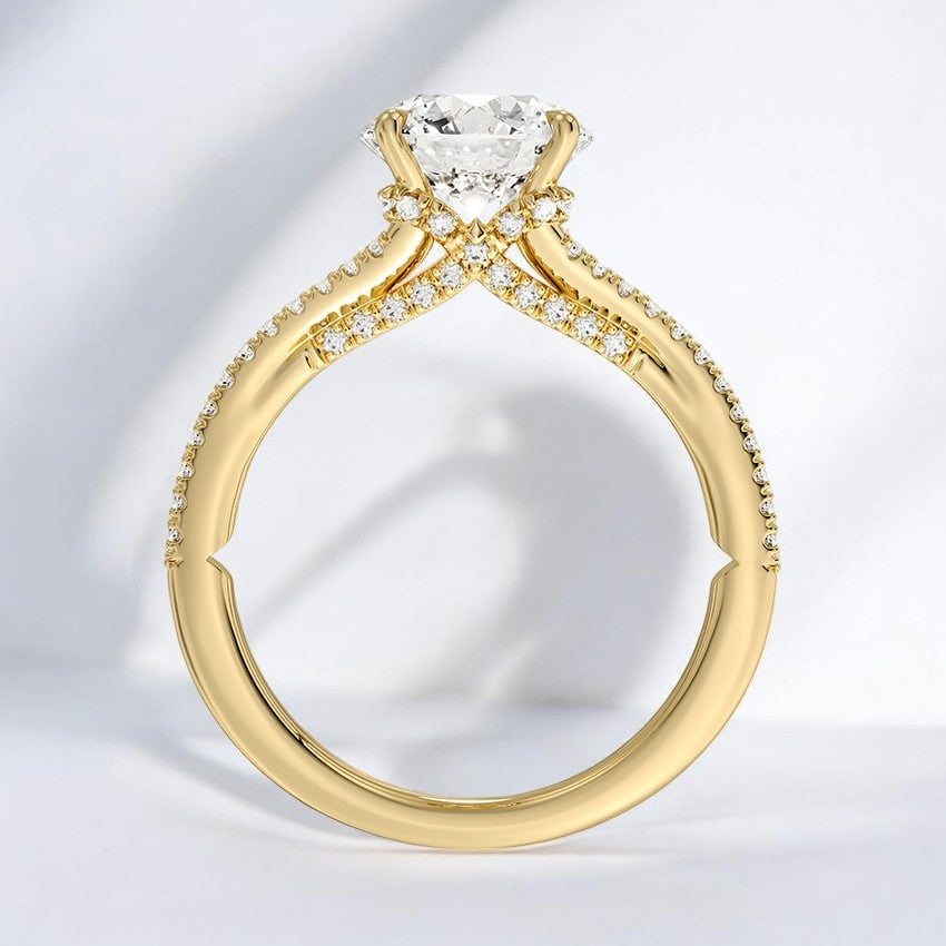 Lab Grown Diamond Engagement Ring – Bold and Timeless Elegance