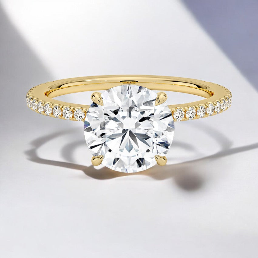 Lab Grown Diamond Engagement Ring – Sophisticated and Modern Appeal