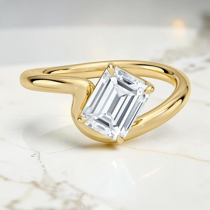 Zephyr Solitaire Ring in 14K Yellow Gold