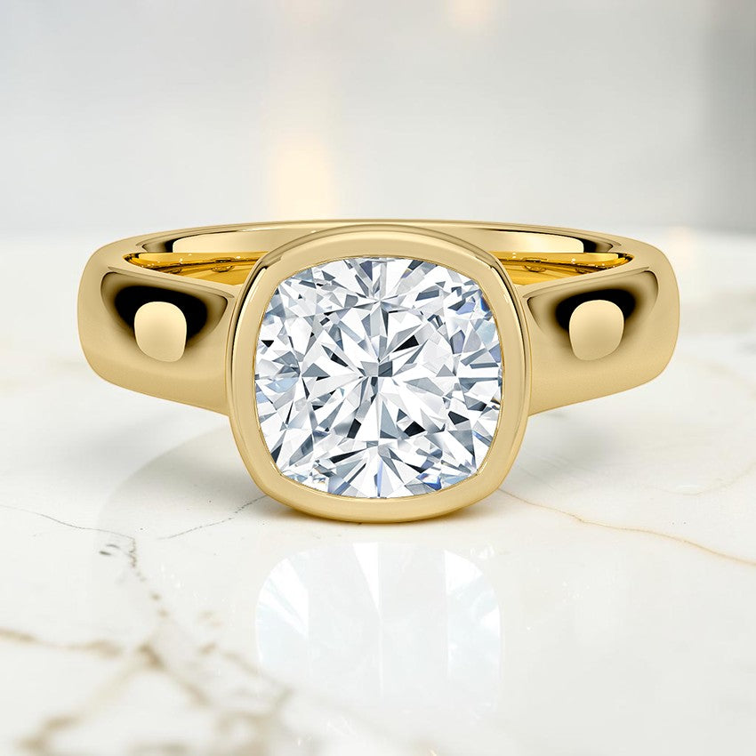 Stella 4mm Bezel Ring in 14K Yellow Gold