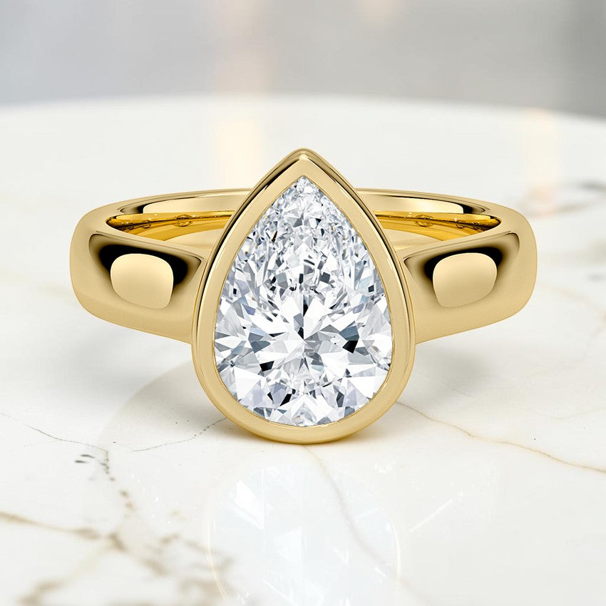 Stella 4mm Bezel Ring in 14K Yellow Gold