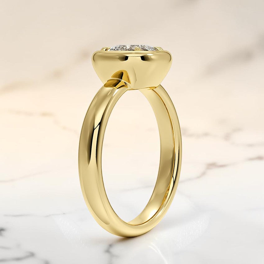 Alessia Bezel Prong Ring in 14K Yellow Gold