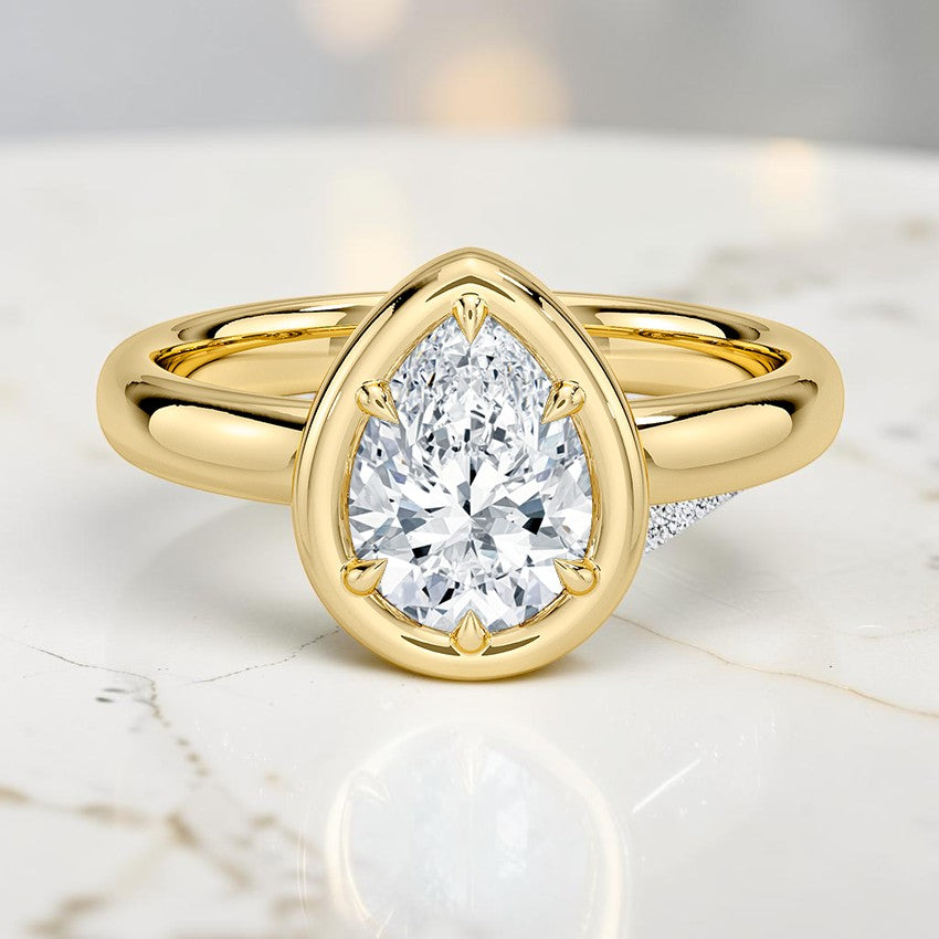 Alessia Bezel Prong Ring in 14K Yellow Gold