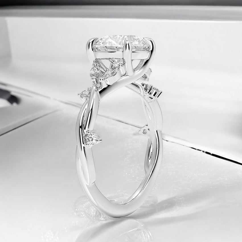 Twist Lab Grown Diamond Engagement Ring - Elegance and Charm in Every Curve