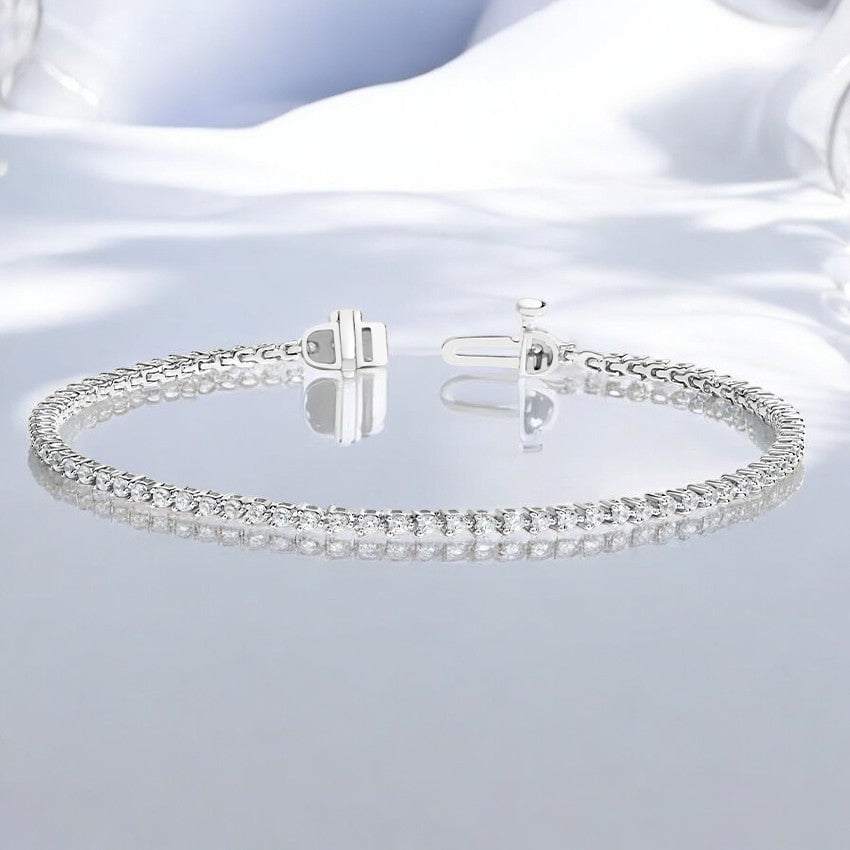 Three-Prong Lab Diamond Tennis Bracelet
