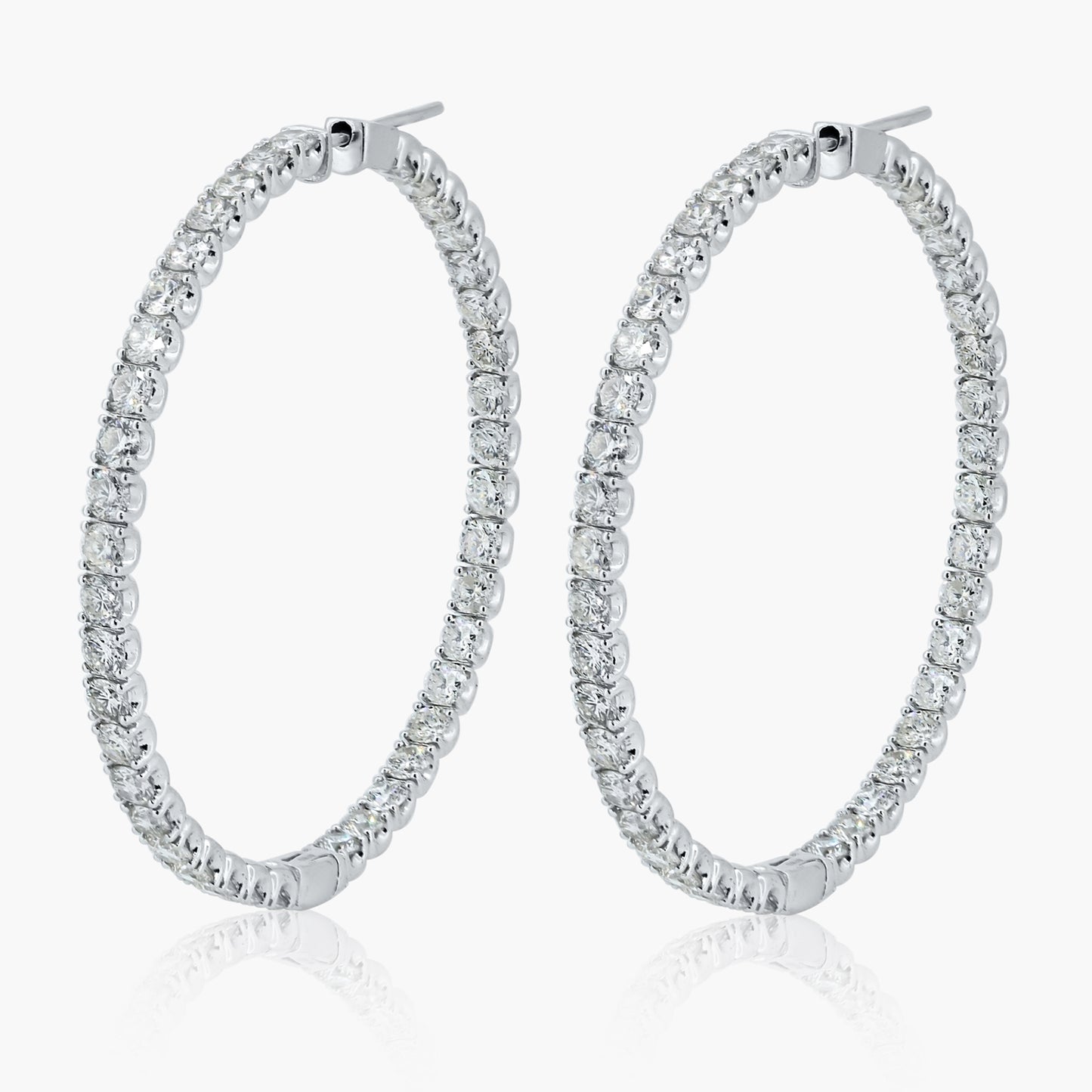 18K White Gold Round Diamond Hoop Earrings-E18554AD08