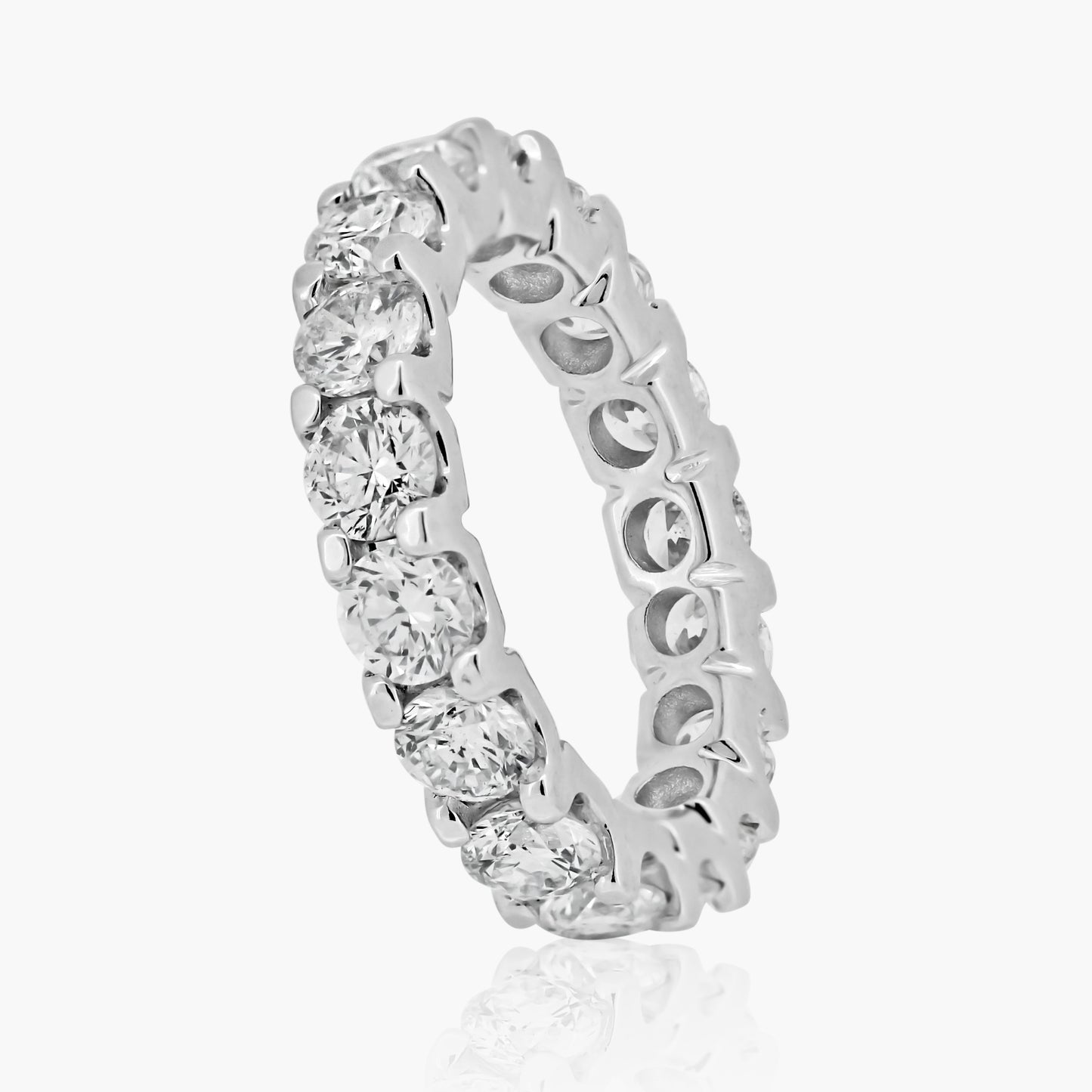 14K White Gold Round Diamond Eternity Band - R60456404