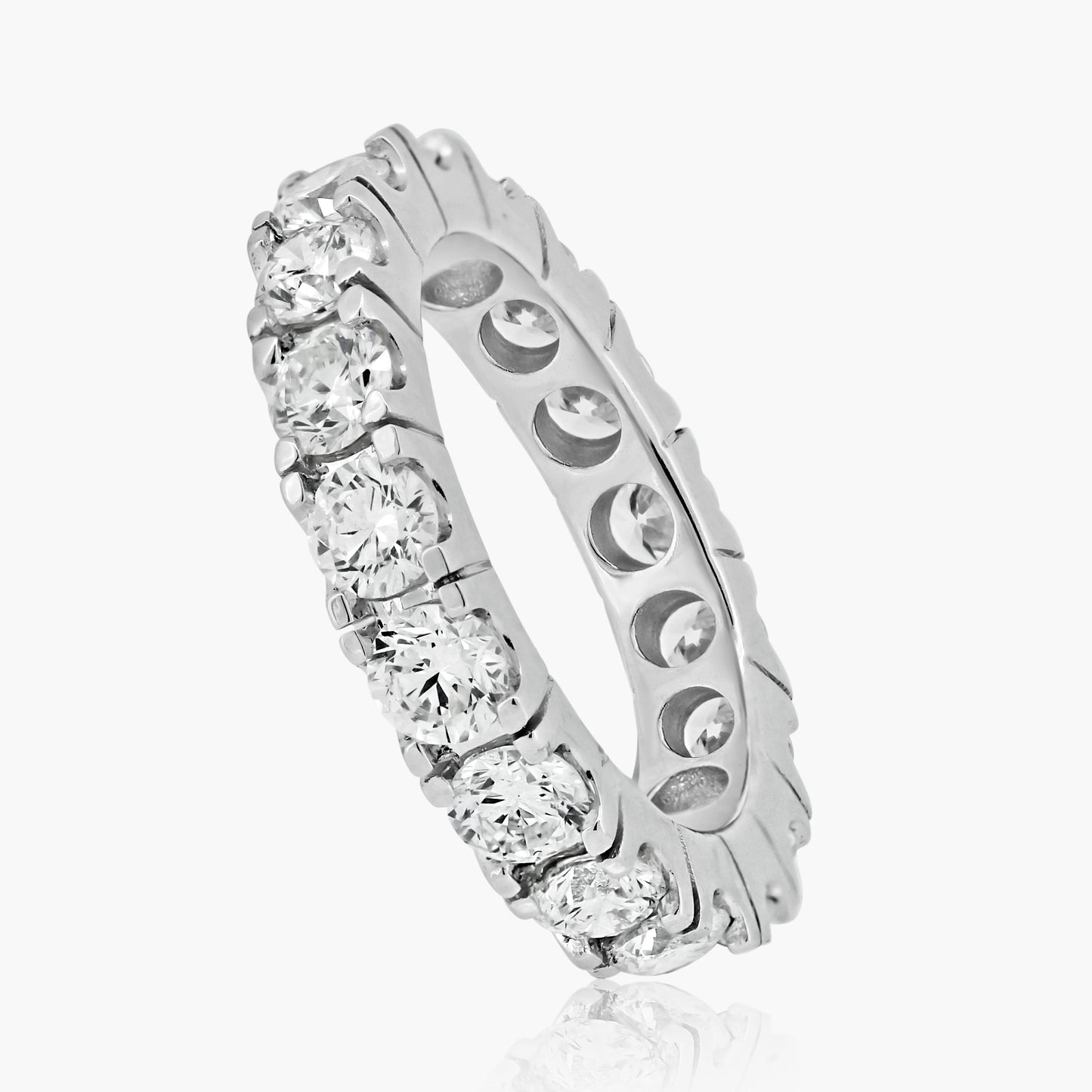 14K White Gold Round Diamond Eternity Band - R60456508