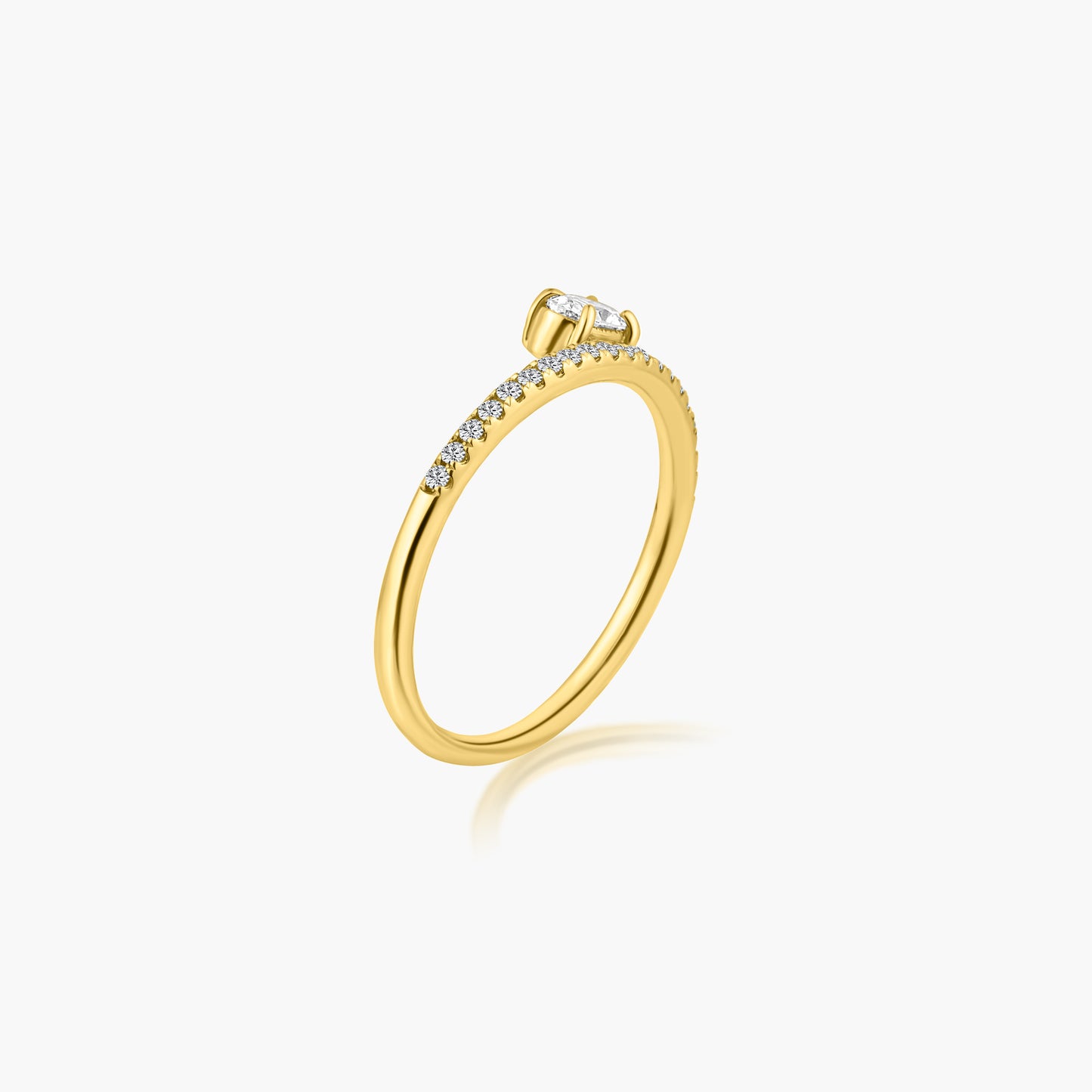 14K Yellow Gold Dainty Center Oval Ring - R60603101