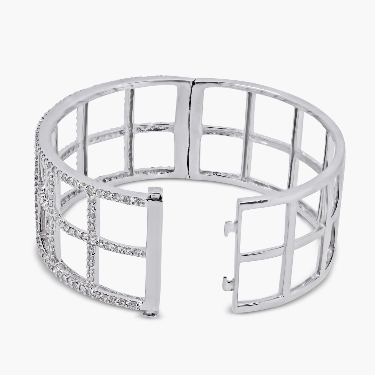 14K White Gold Statement Bangle - BG02462A01