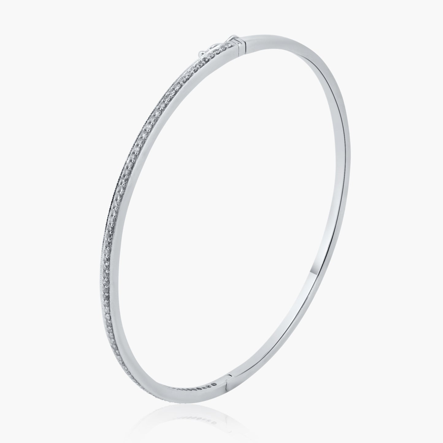 18K White Gold Round Diamond Fashion Bangle - BG10273P05