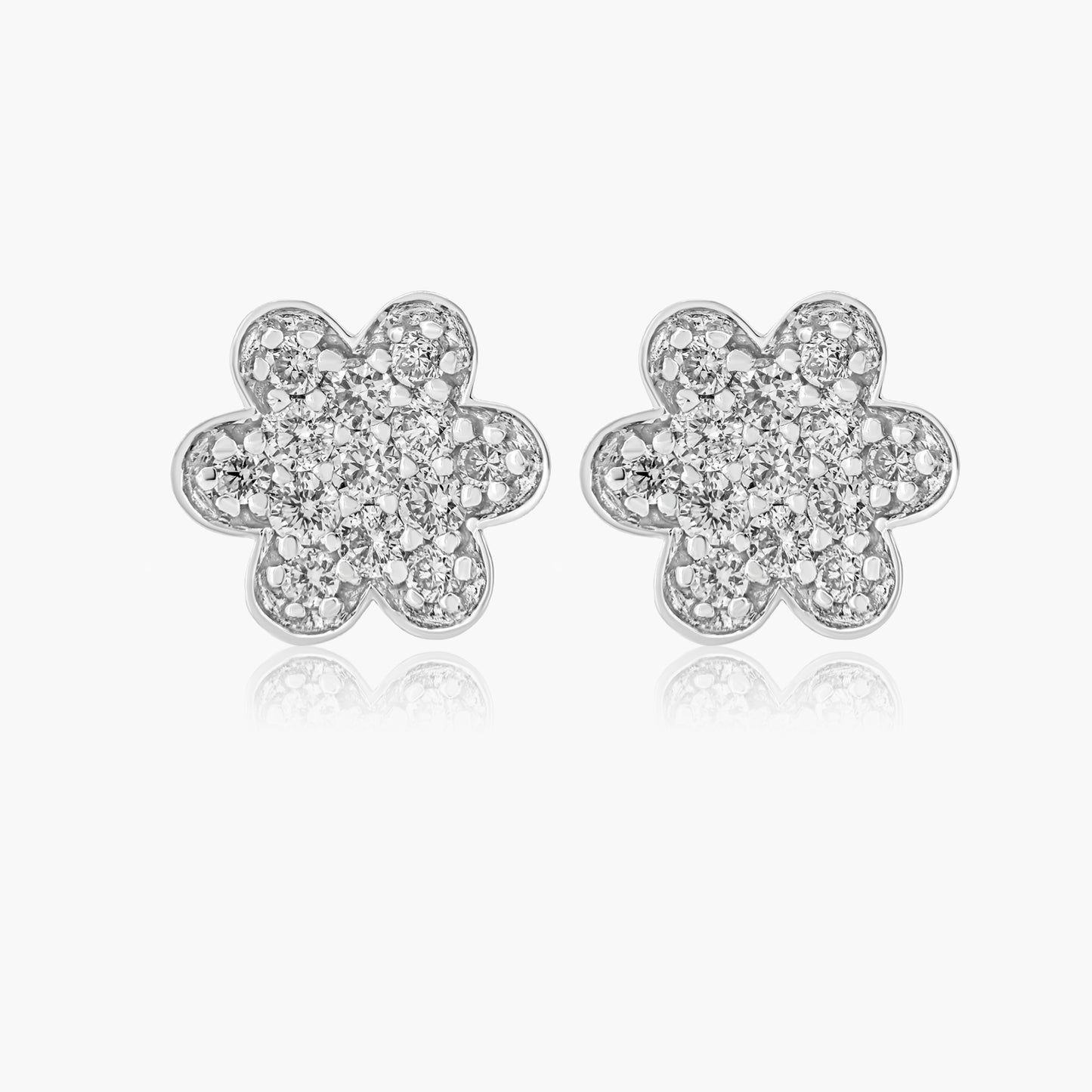 14K White Gold Flower Stud Earrings - E602124