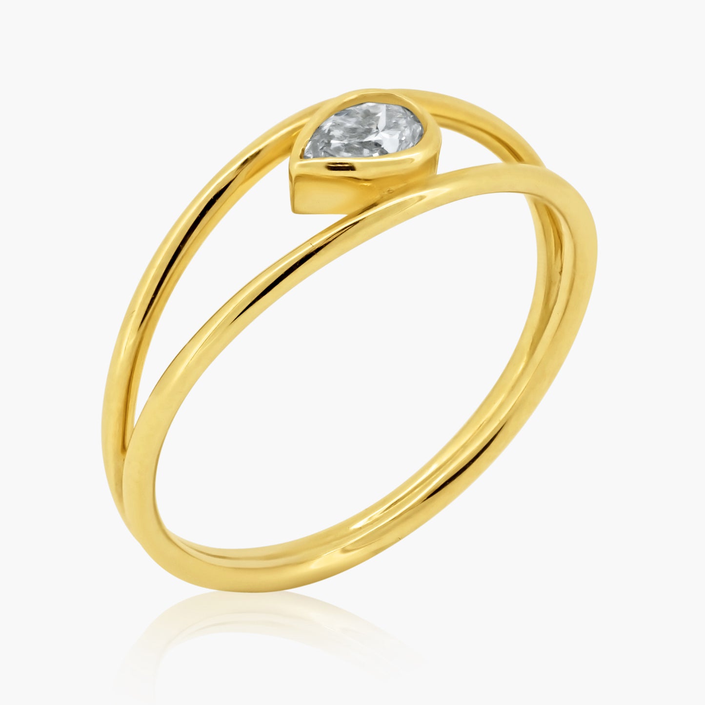 14K Yellow Gold Dainty Pear Diamond Ring - R60603005